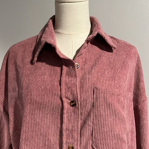 Mauve corduroy oversized tortoise button up top - small - Picture 2 of 8